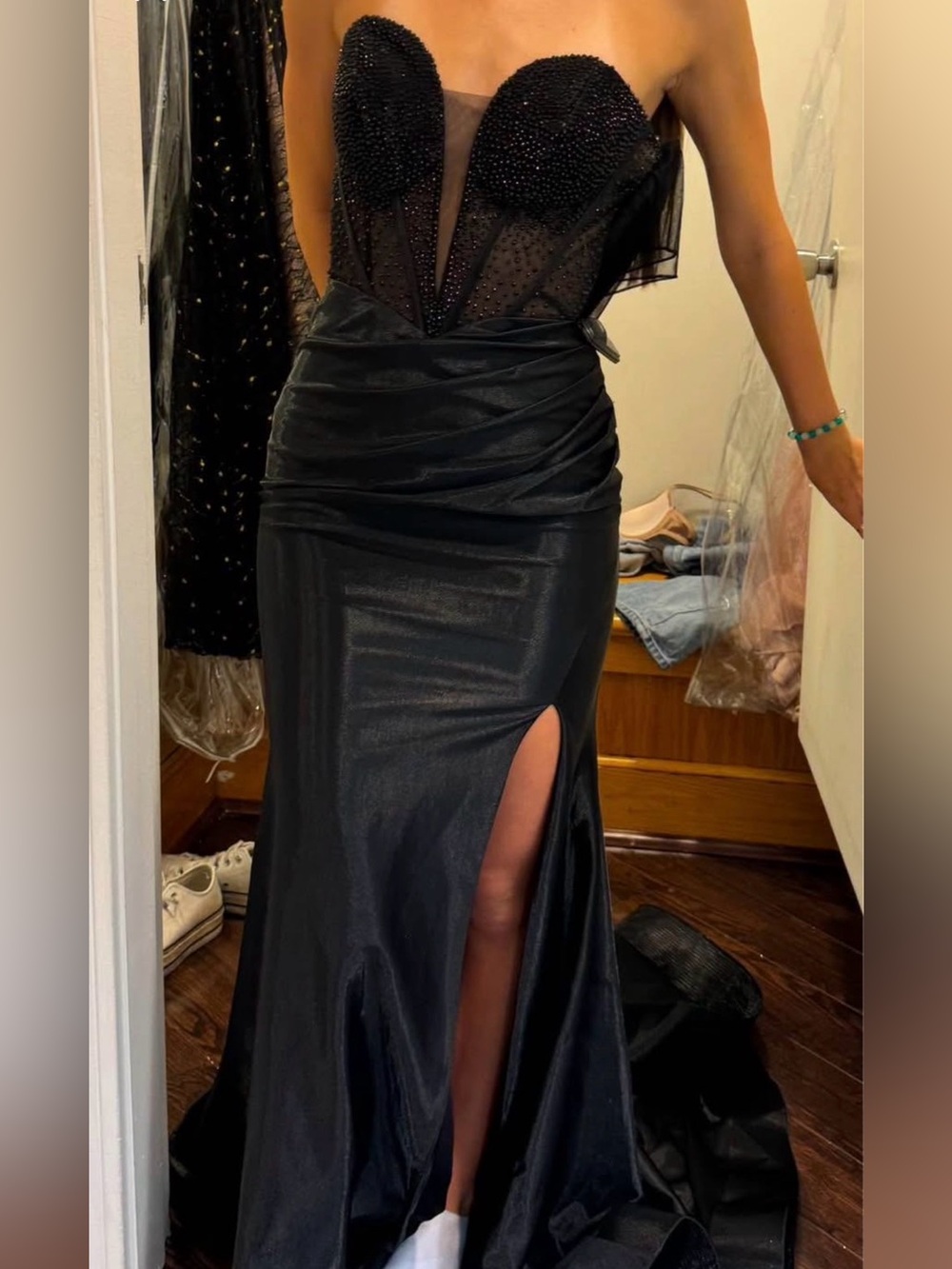 Camille La Vie Satin Plunging Beaded Corset Trumpet Dress Size 0